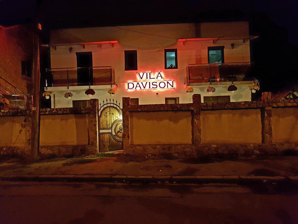Casa Davison Apartment Targu Jiu Exterior photo