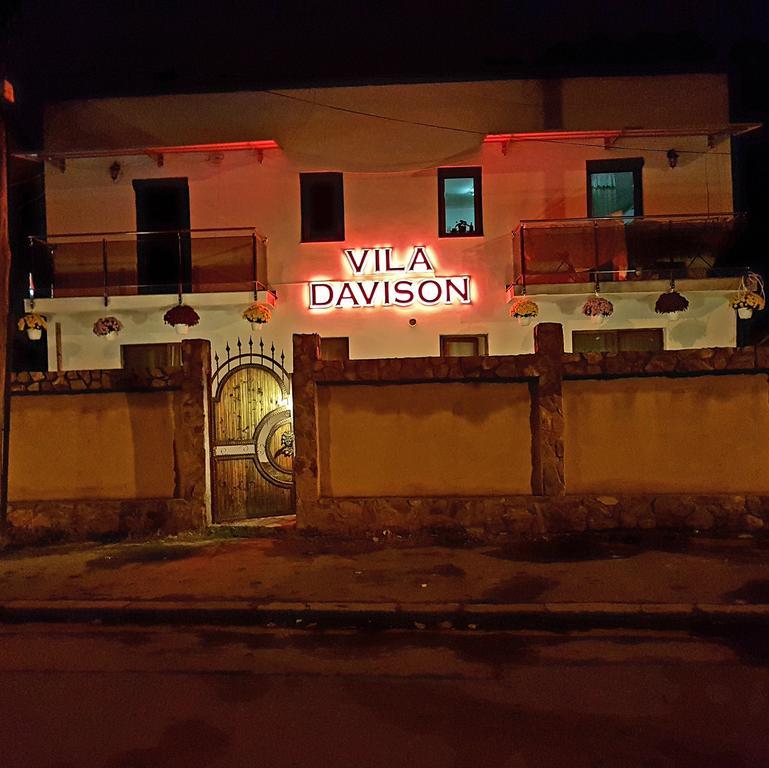 Casa Davison Apartment Targu Jiu Exterior photo